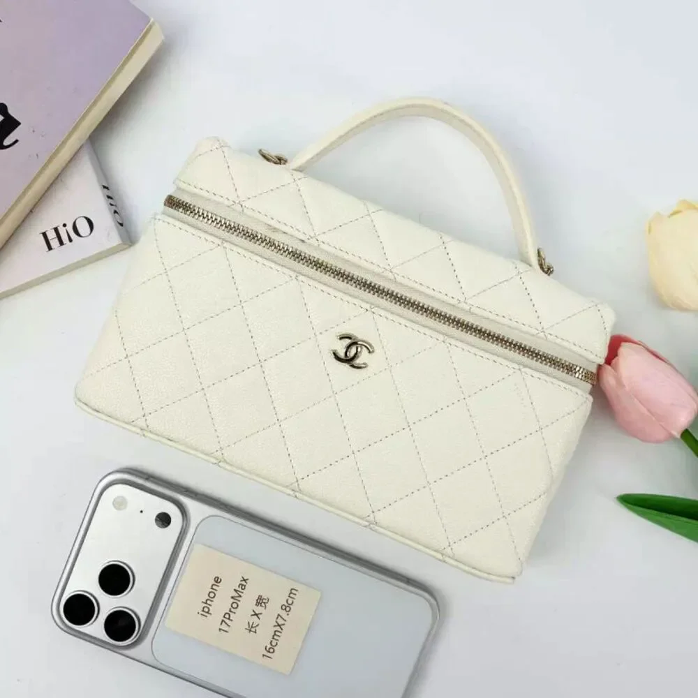 Chanel Women Pre-Loved Bag Very Good Condition